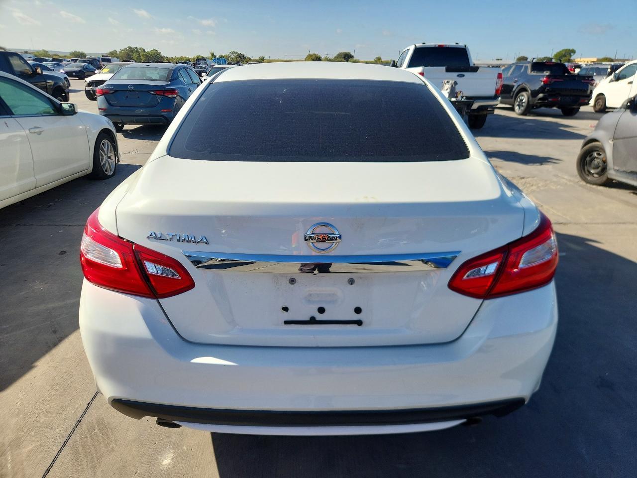 2017 Nissan Altima 2.5 S - Фото 6