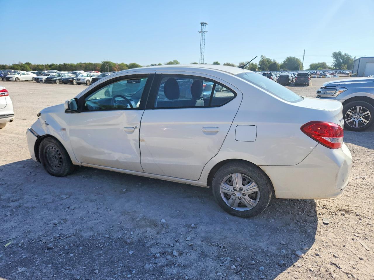 2017 Mitsubishi Mirage G4 Es - Фото 2