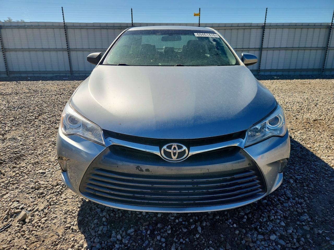 2015 Toyota Camry Le - Image 5