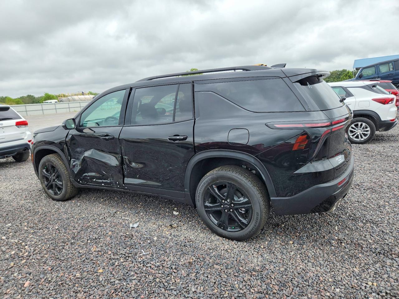 2027 Chevrolet Traverse Lt - Фото 2