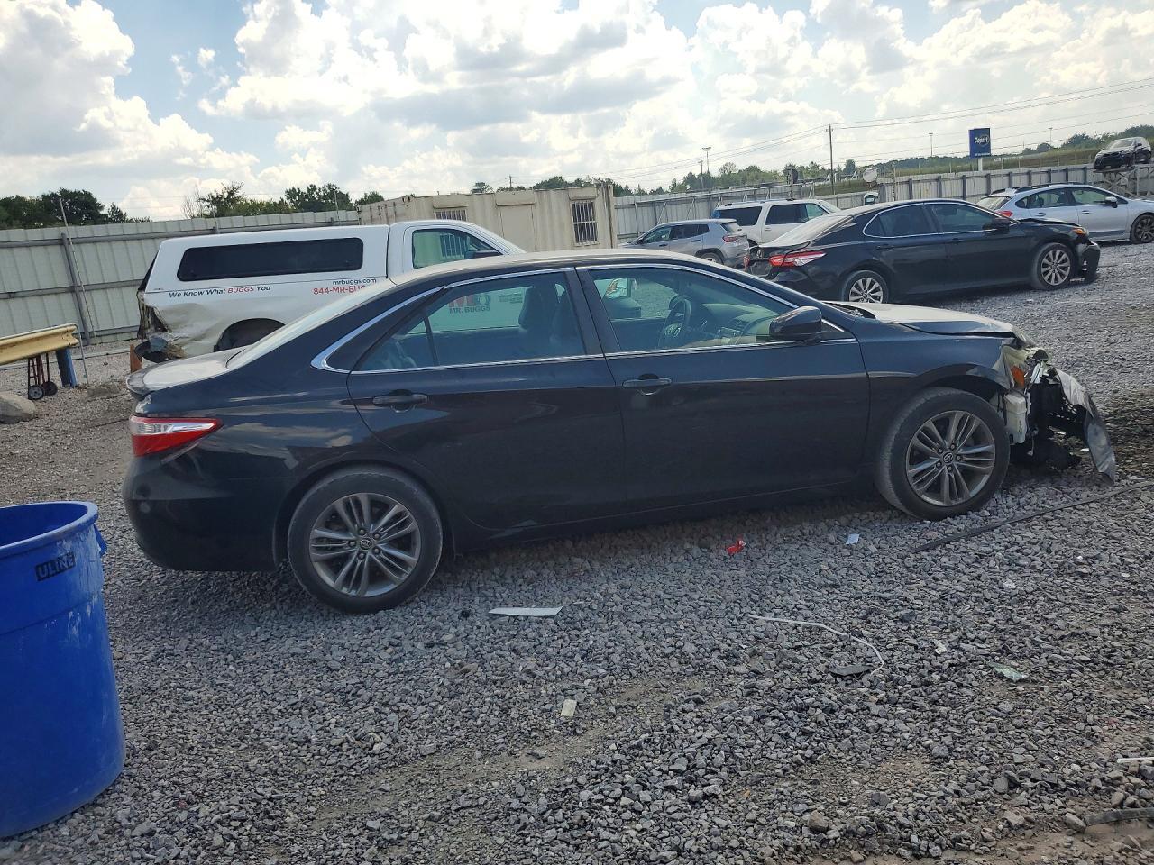 2015 Toyota Camry Se - Фото 3