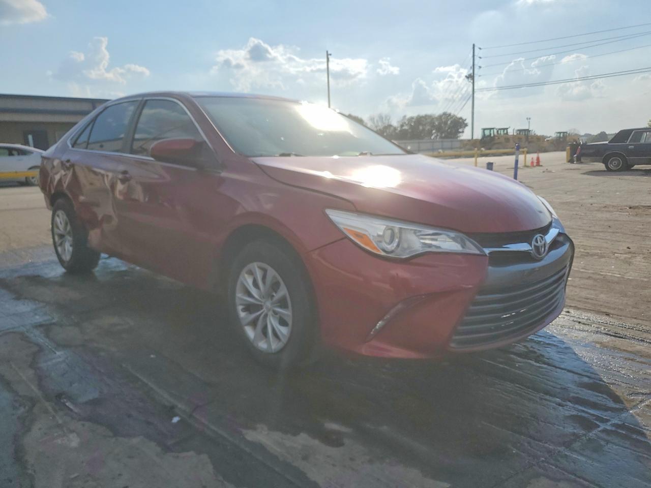 2017 Toyota Camry Le - Фото 4