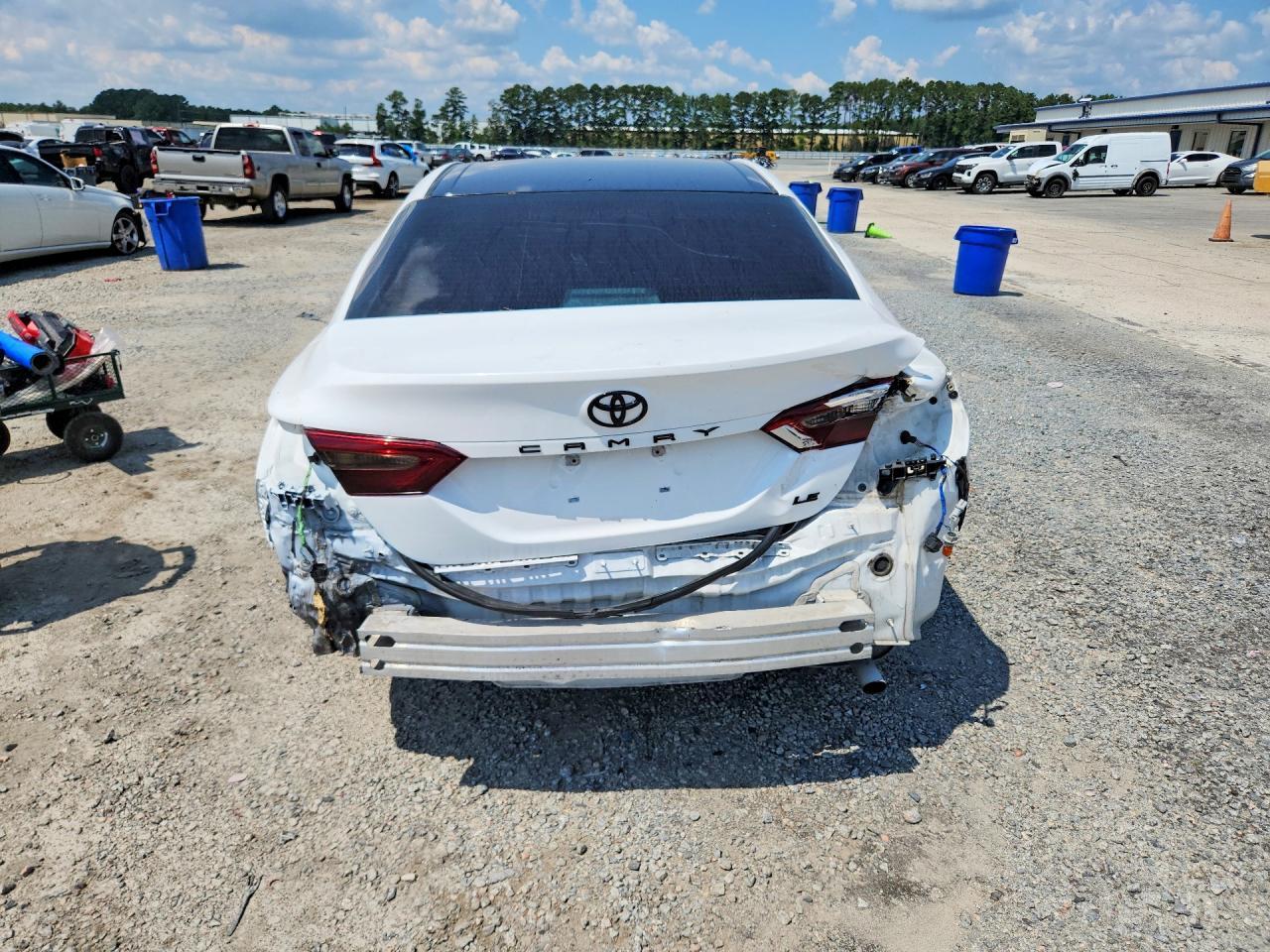 2018 Toyota Camry Le - Image 6