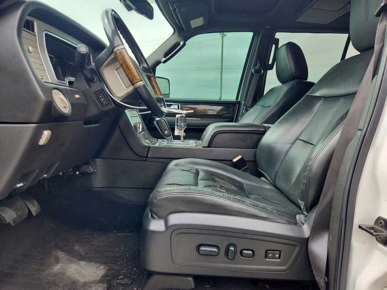 2010 Lincoln Navigator - Фото 7