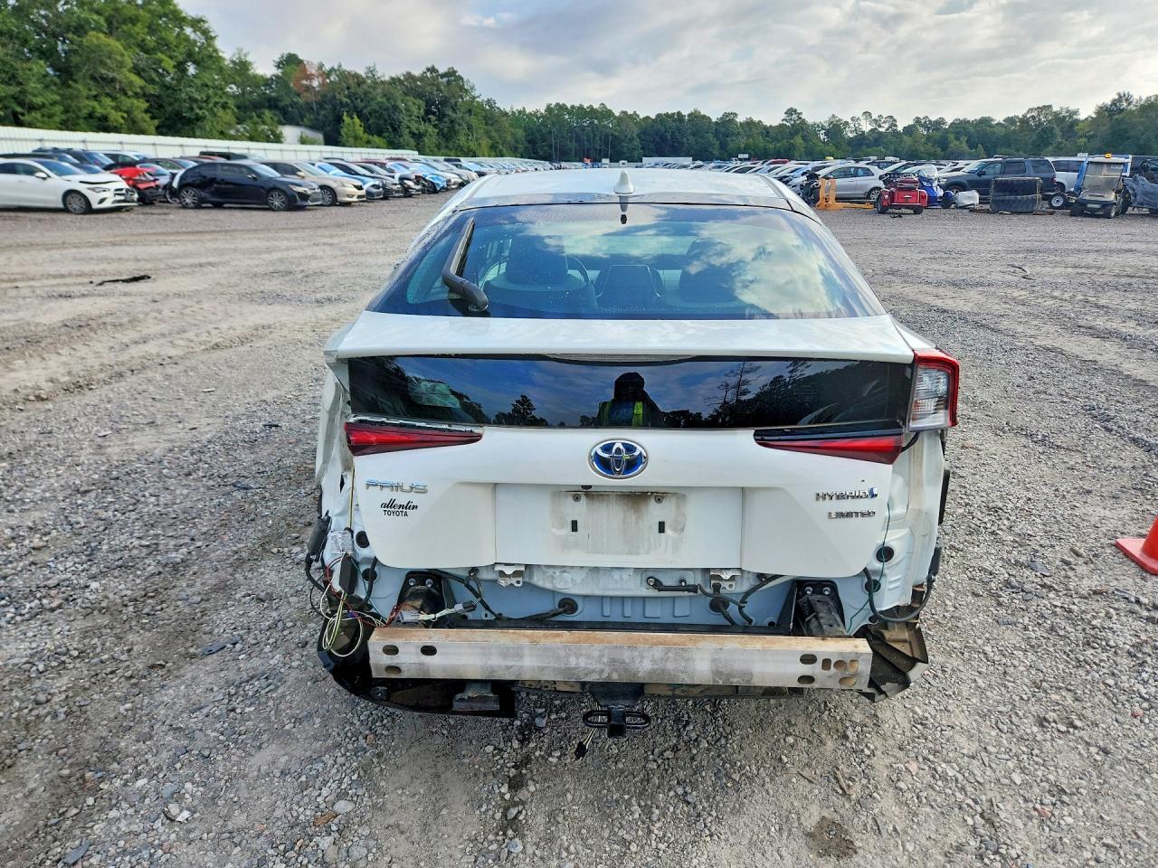 2019 Toyota Prius Limited - Фото 6