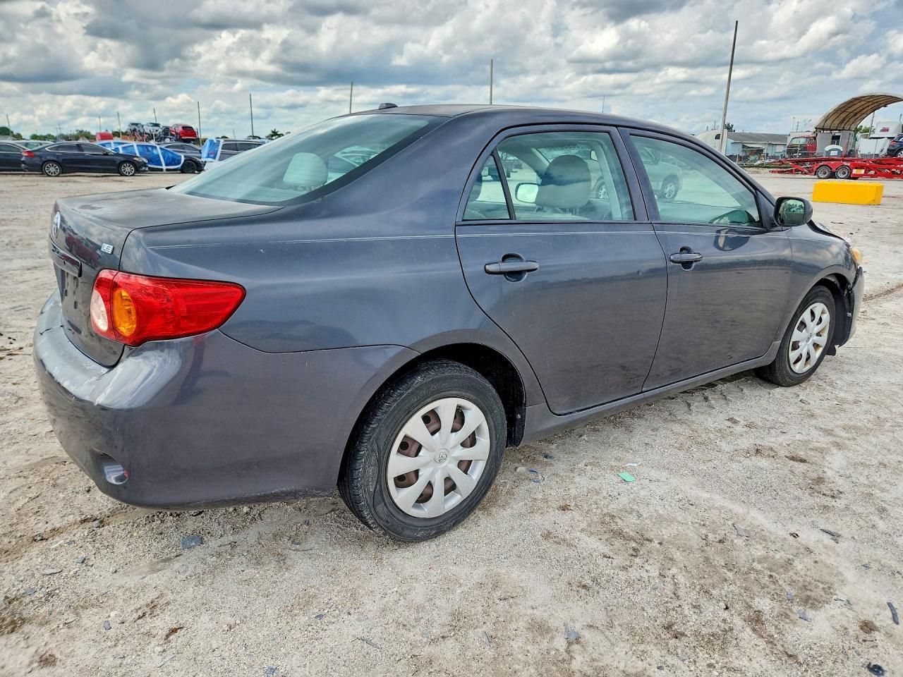 2009 Toyota Corolla Le - Image 3