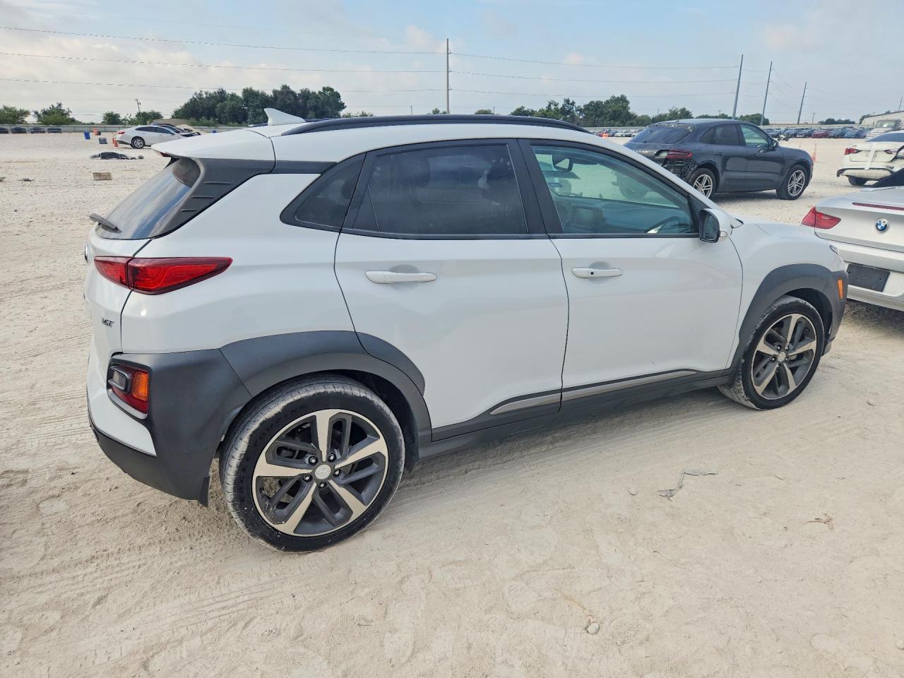 2020 Hyundai Kona Limited - Image 3