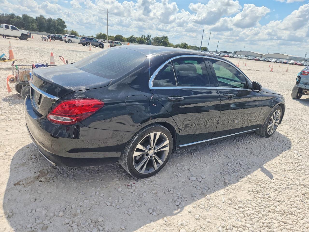 2016 Mercedes-Benz C 300 - Фото 3