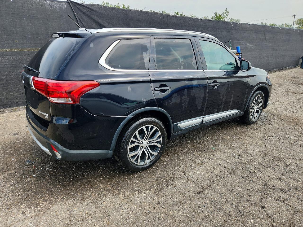 2016 Mitsubishi Outlander Gt - Фото 3