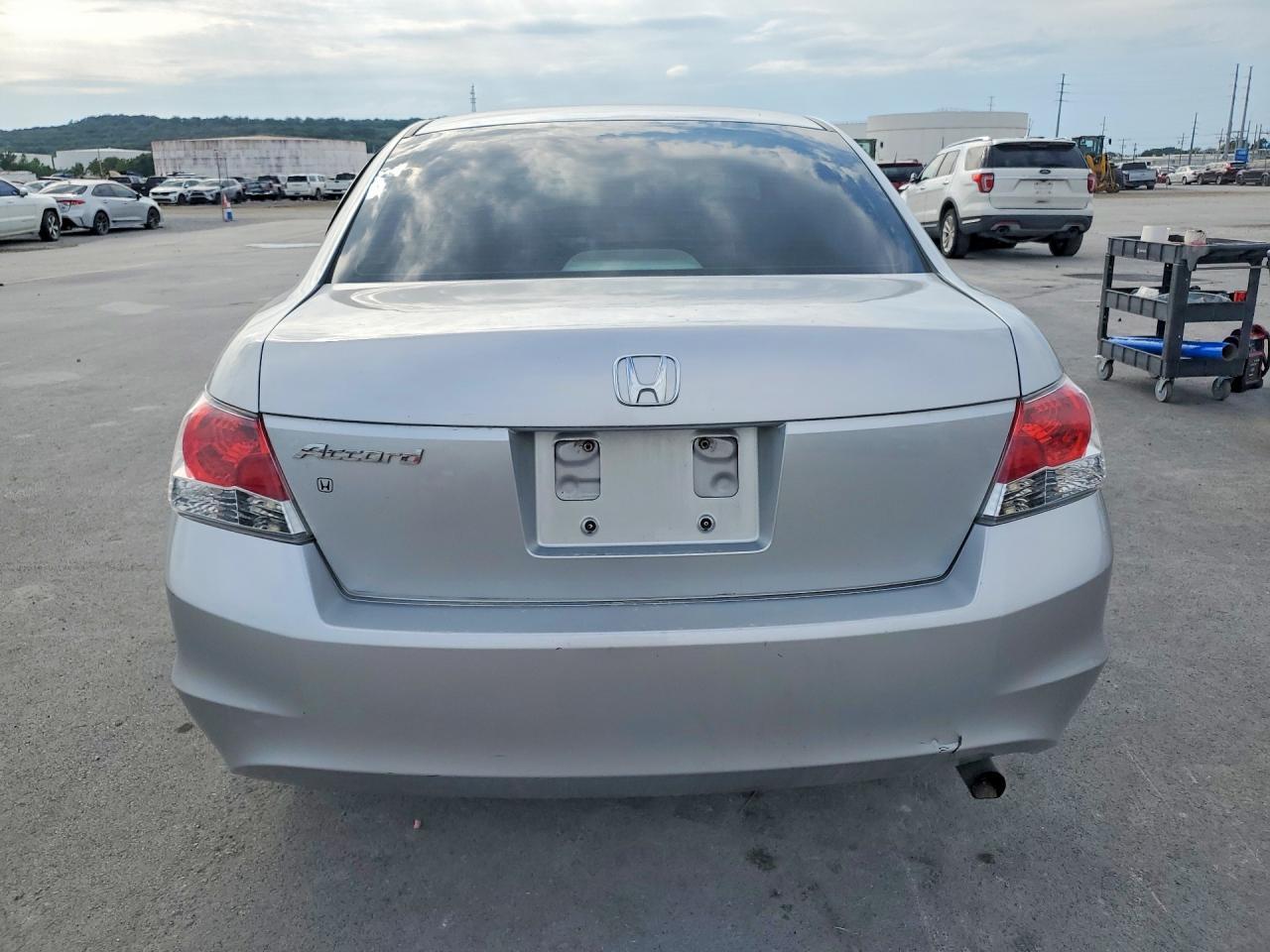 2010 Honda Accord Lx - Image 6