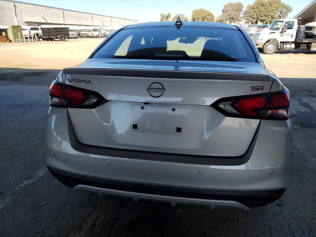 2024 Nissan Versa Sr - Фото 6