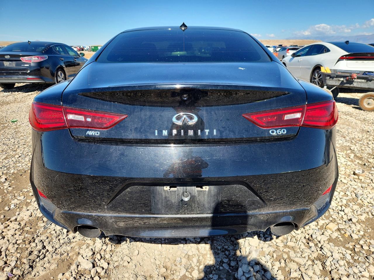 2018 Infiniti Q60 3.0T Luxe - Фото 6
