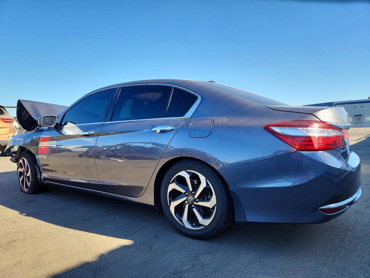 2016 Honda Accord Ex - Image 2