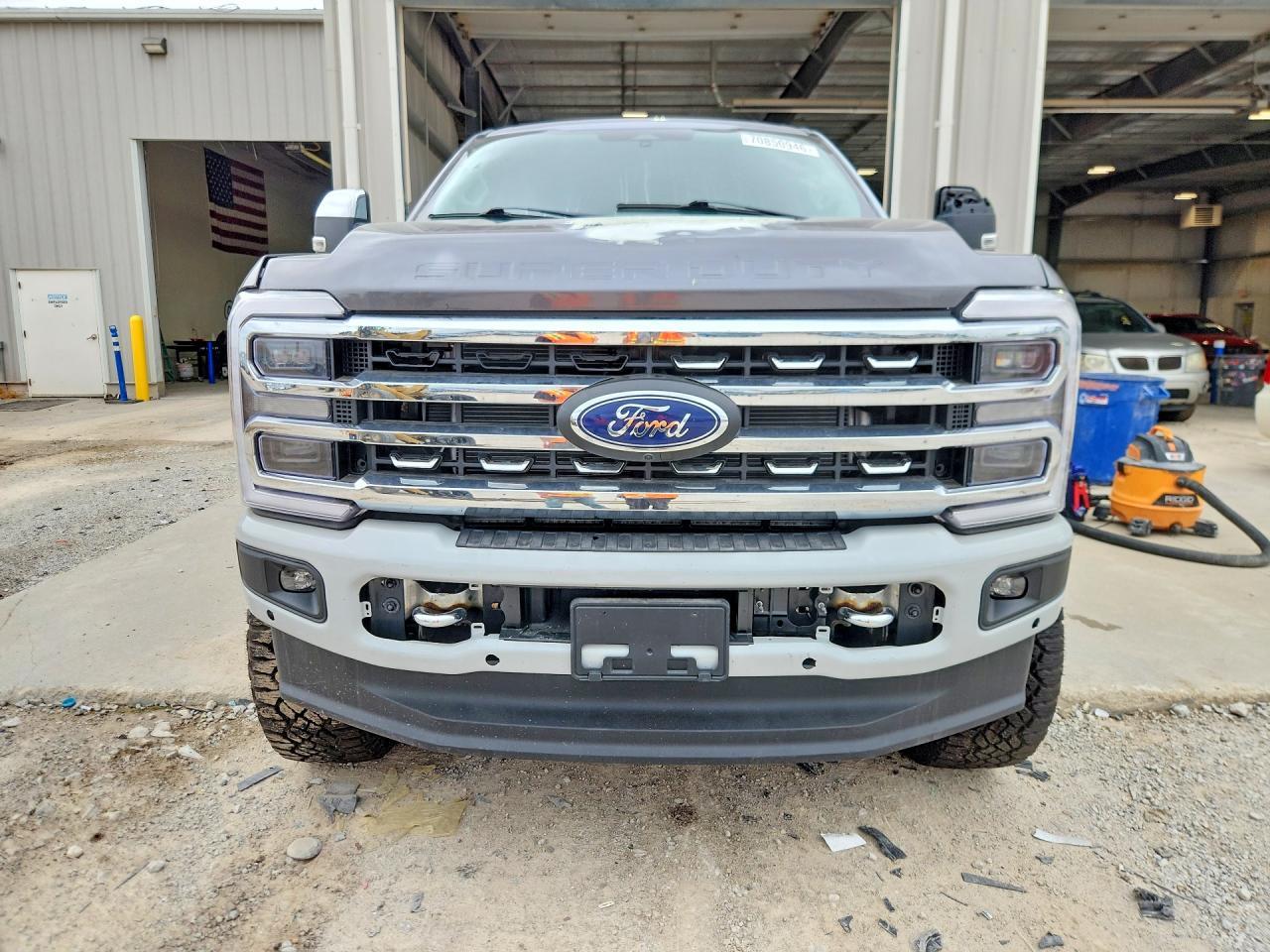 2023 Ford F250 Super Duty - Фото 5
