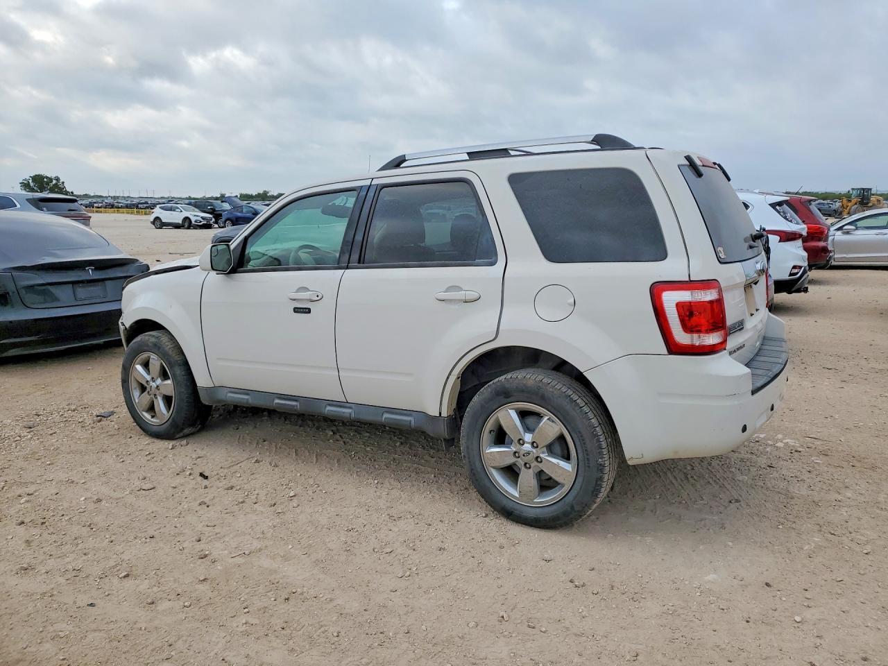 2012 Ford Escape Limited - Image 2