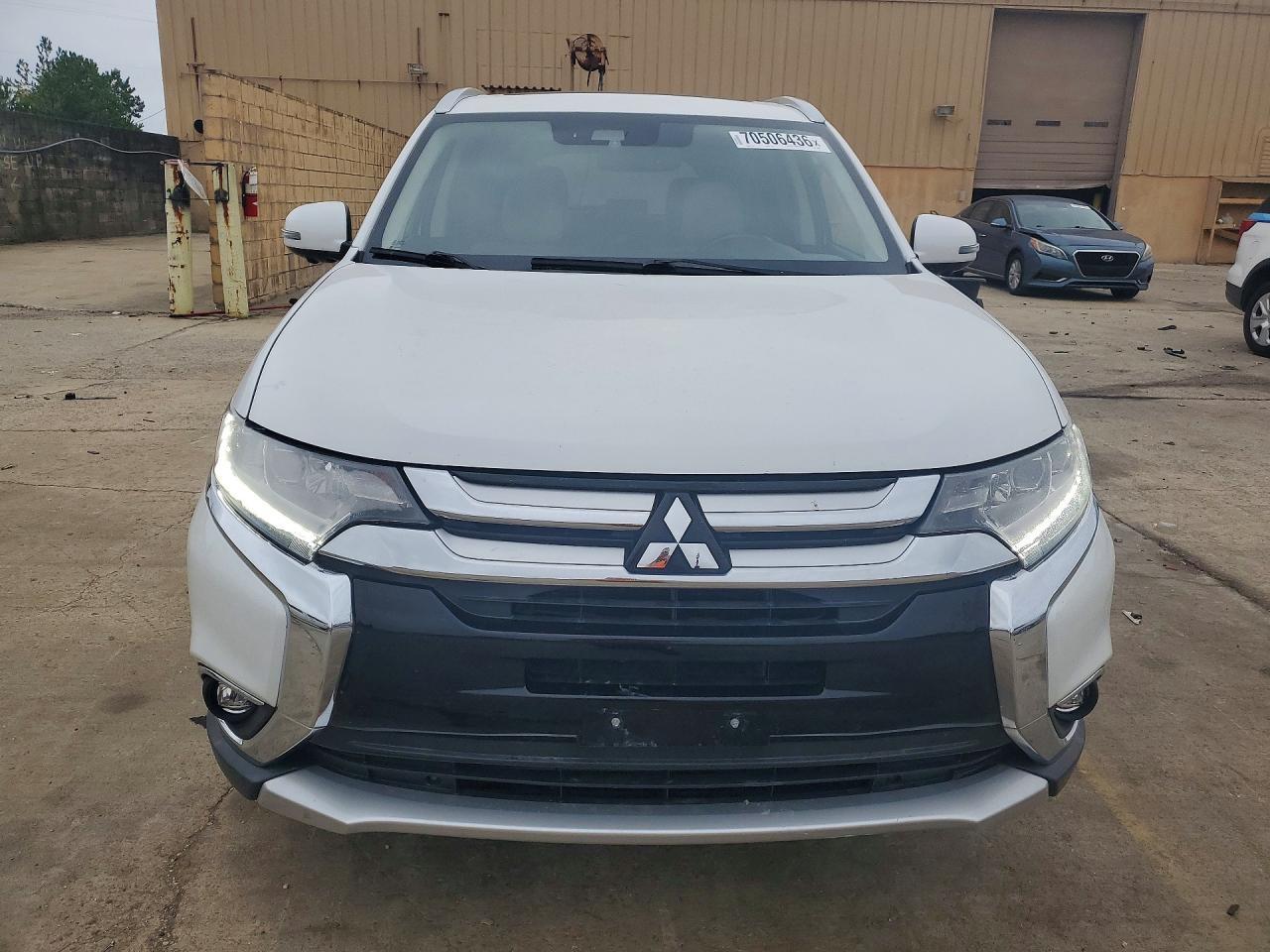 2017 Mitsubishi Outlander Gt - Фото 5