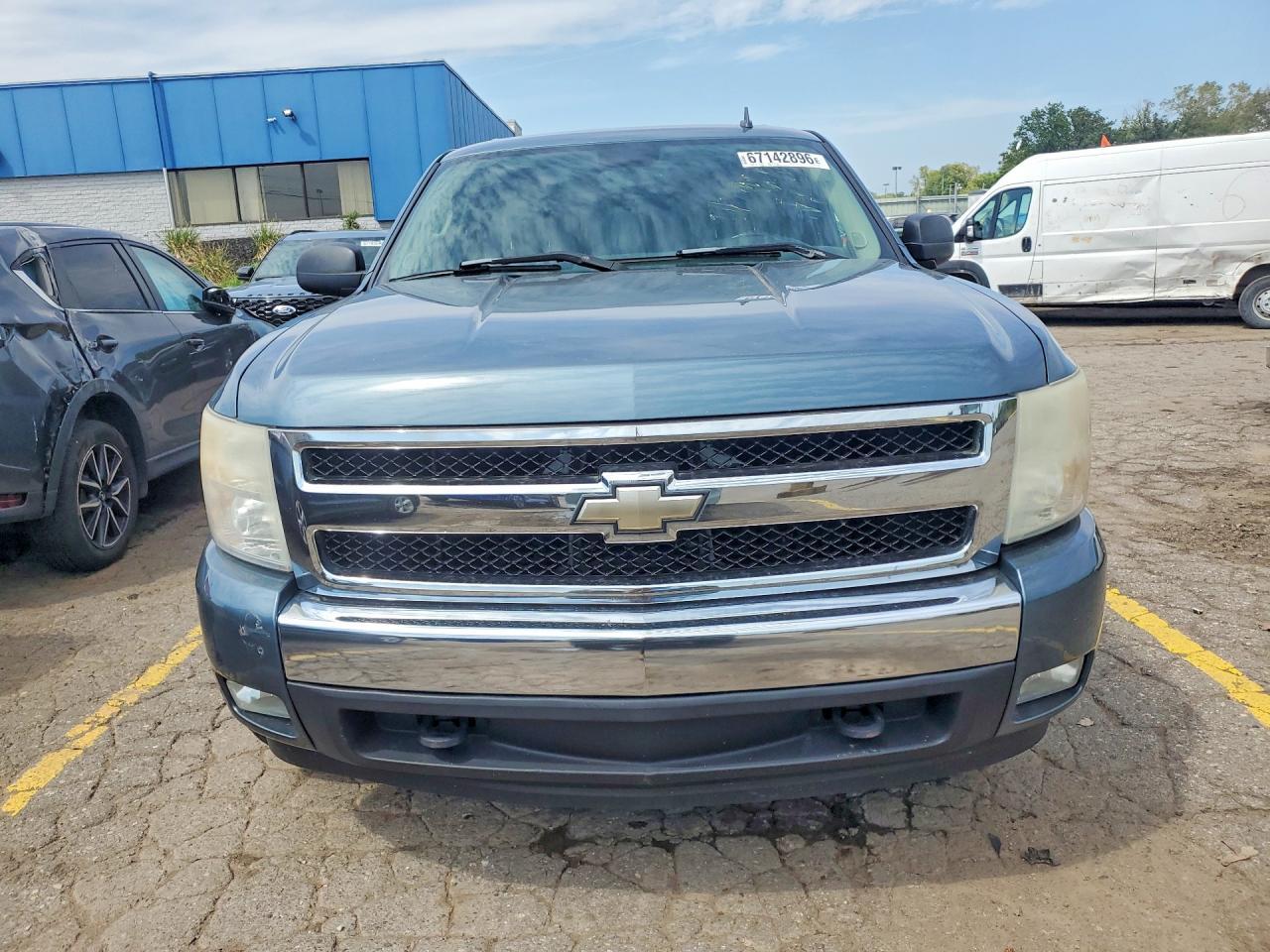 2007 Chevrolet Silverado K1500 Crew Cab - Image 5