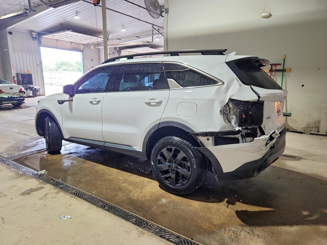 2022 Kia Sorento S - Фото 2