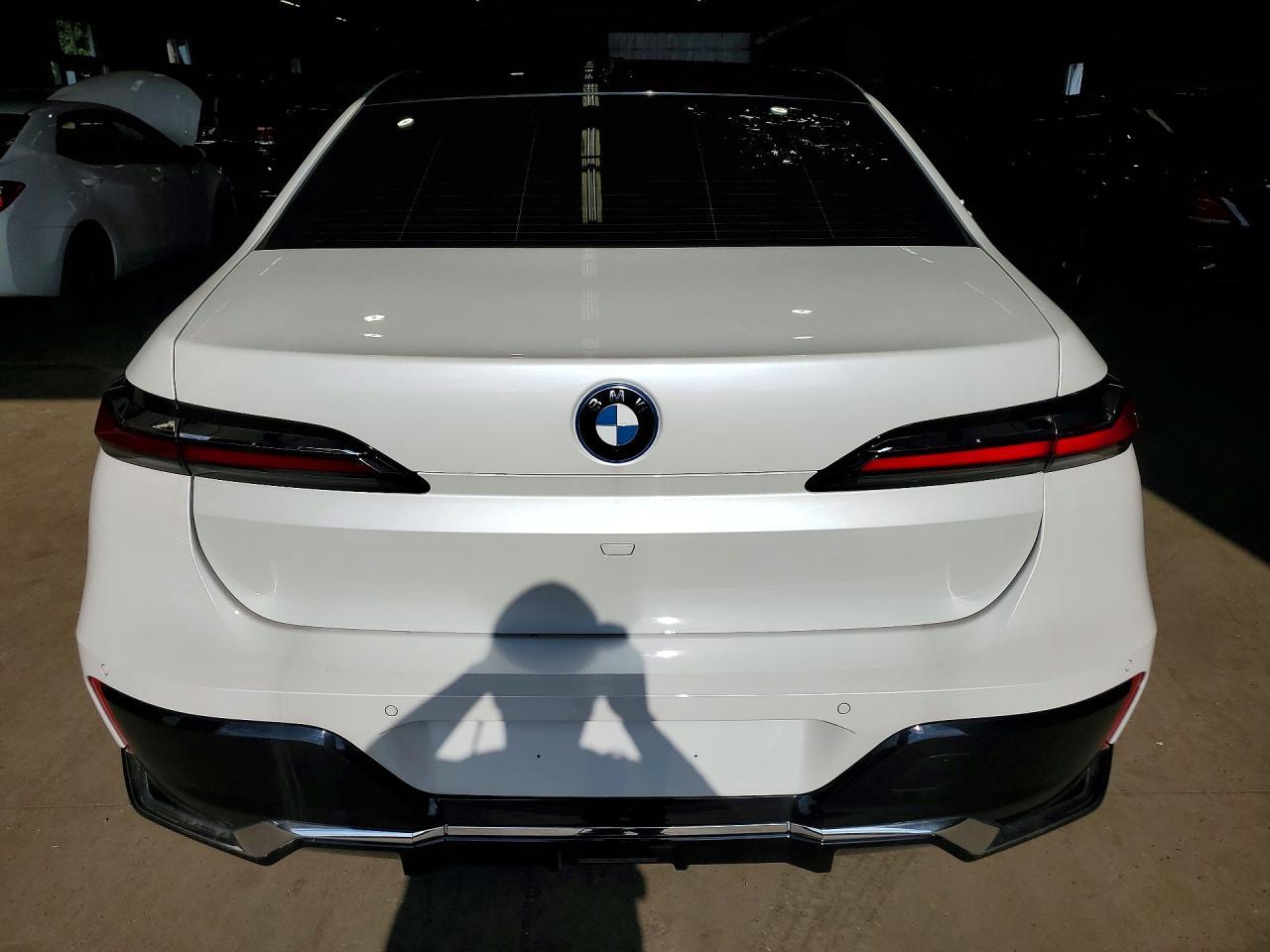 2023 BMW I7 xDrive60 - Фото 6