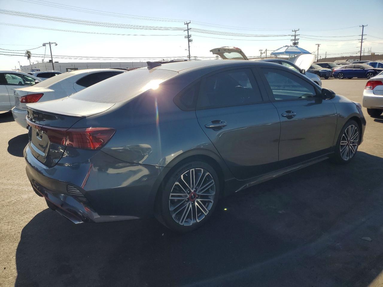 2023 Kia Forte Gt - Image 3