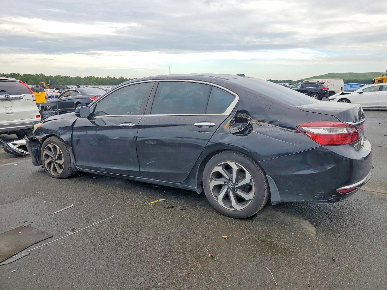 2016 Honda Accord Exl - Image 2
