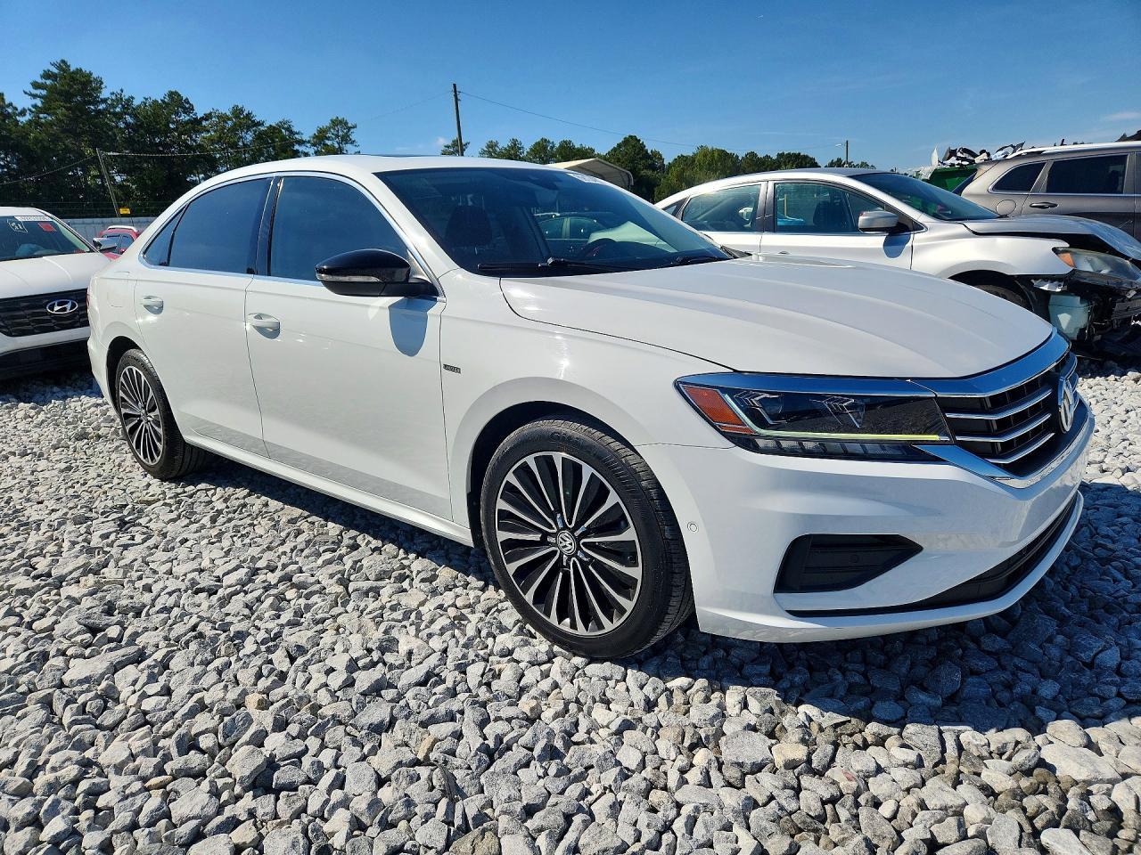 2022 Volkswagen Passat Limited Edition - Фото 4
