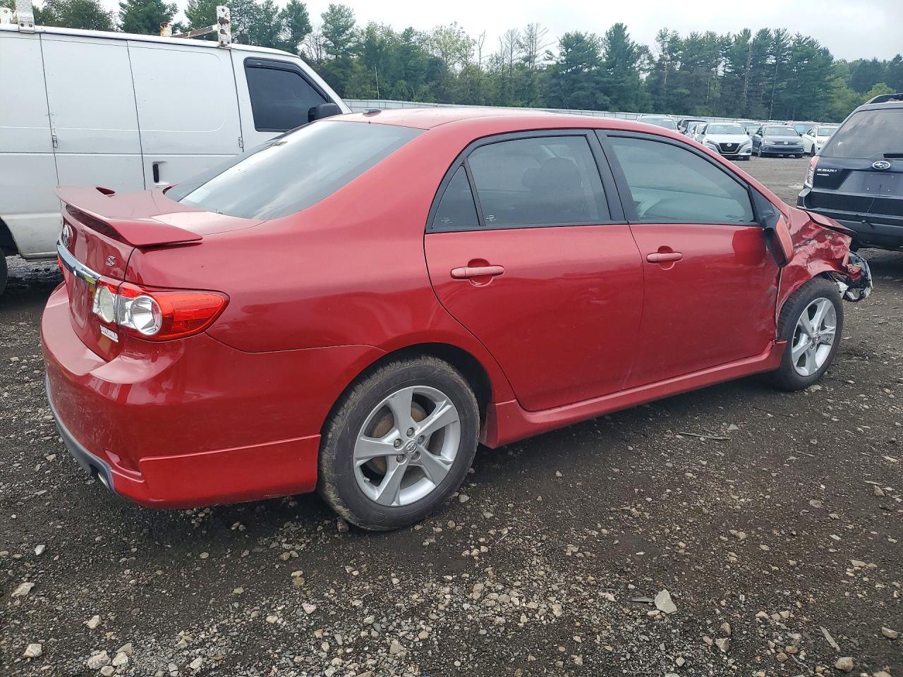 2011 Toyota Corolla S - Фото 3