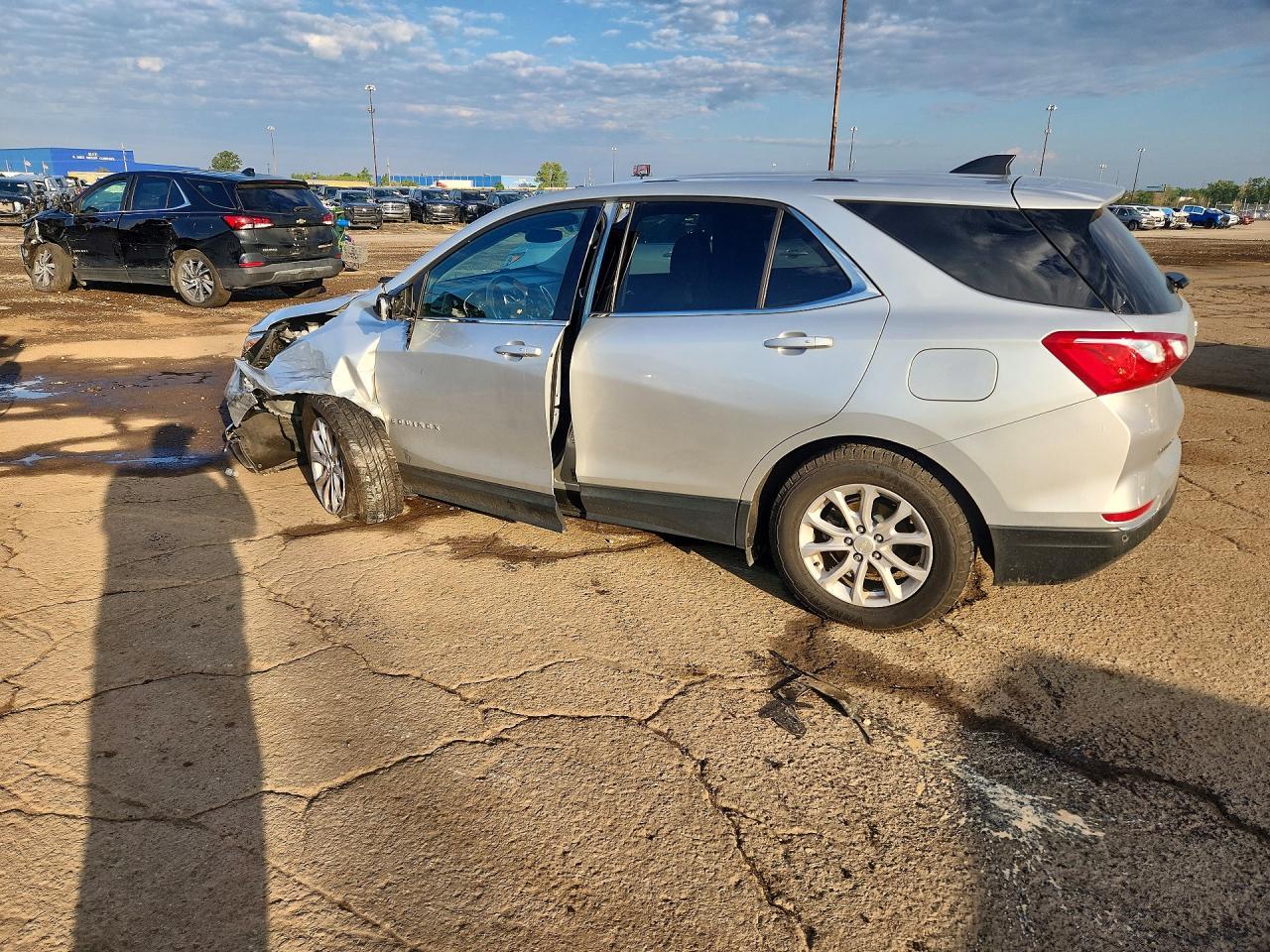 2019 Chevrolet Equinox Lt - Фото 2