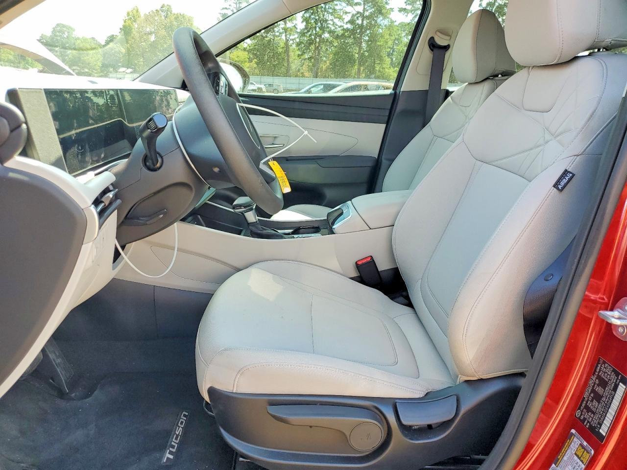 2025 Hyundai Tucson Se - Image 7