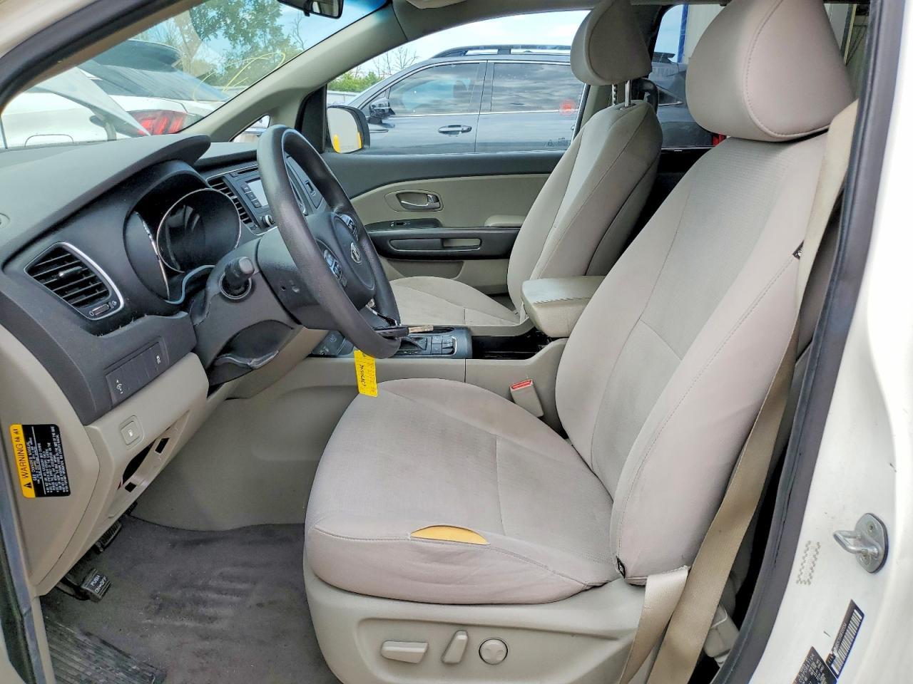 2016 Kia Sedona Lx - Фото 7