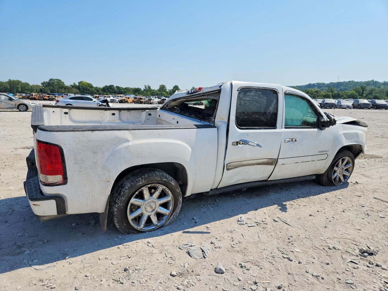 2011 GMC Sierra K1500 Denali - Фото 3