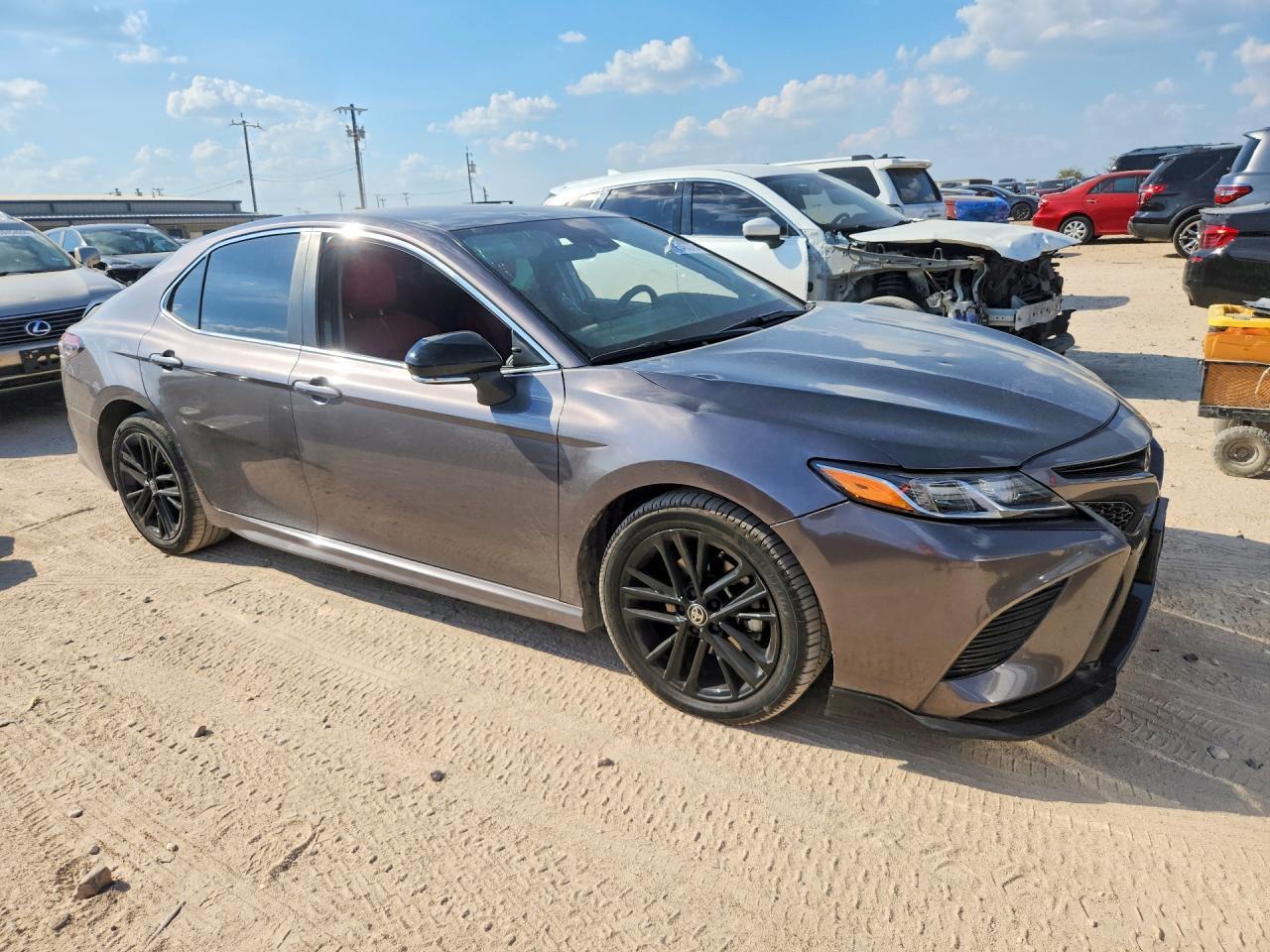 2022 Toyota Camry Se - Image 4