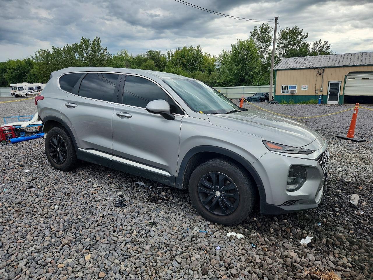 2020 Hyundai Santa Fe Se - Image 4