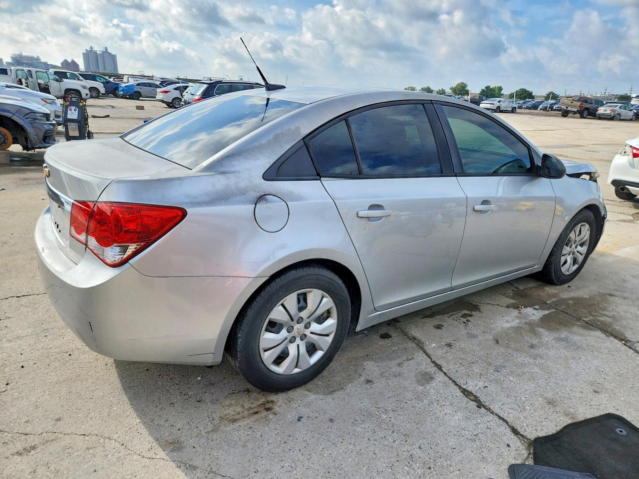 2013 Chevrolet Cruze Ls - Фото 3