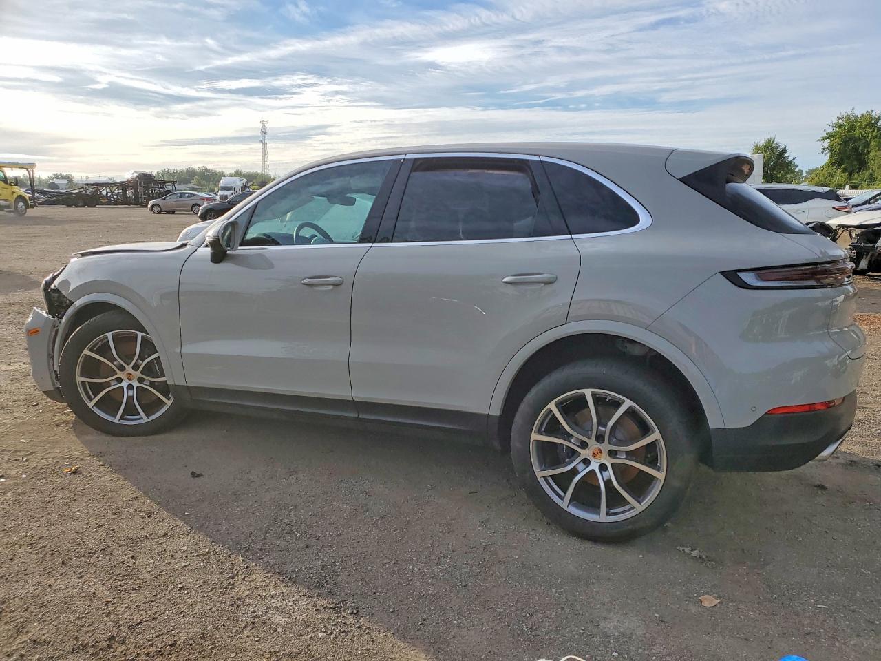 2026 Porsche Cayenne - Фото 2