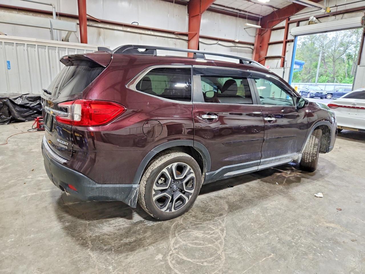 2024 Subaru Ascent Touring - Фото 3