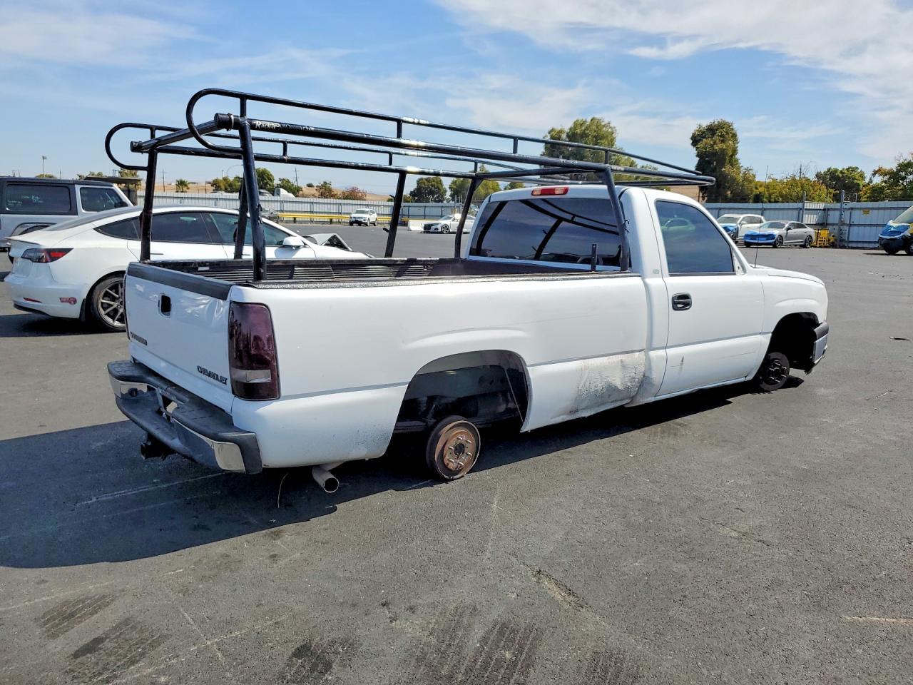 2005 Chevrolet Silverado C1500 - Фото 3