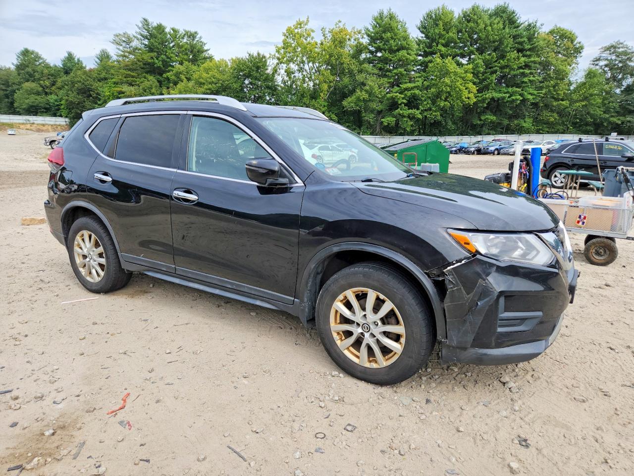 2018 Nissan Rogue - Image 4