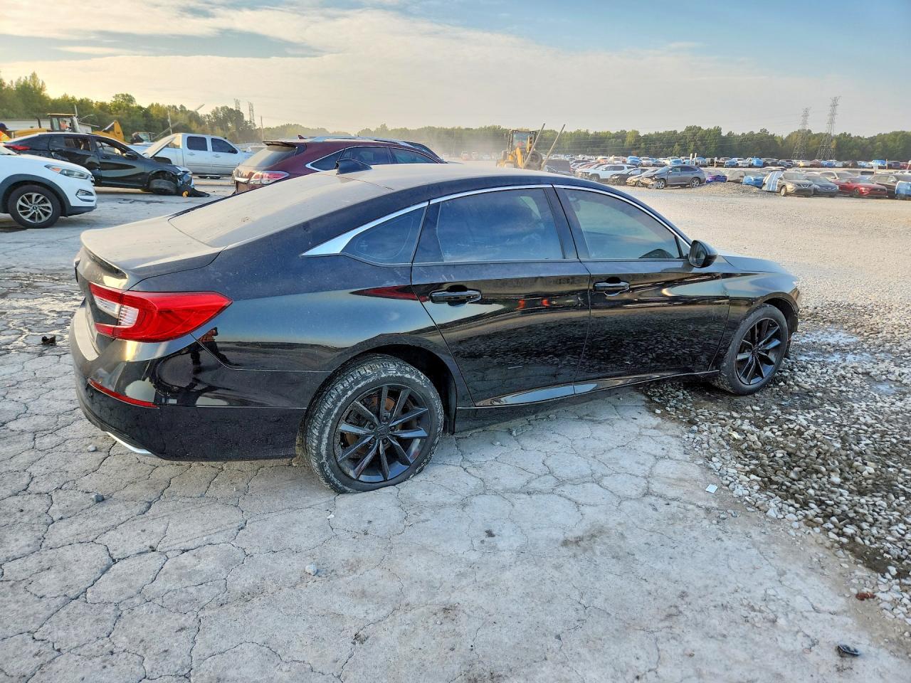 2021 Honda Accord Lx - Фото 3