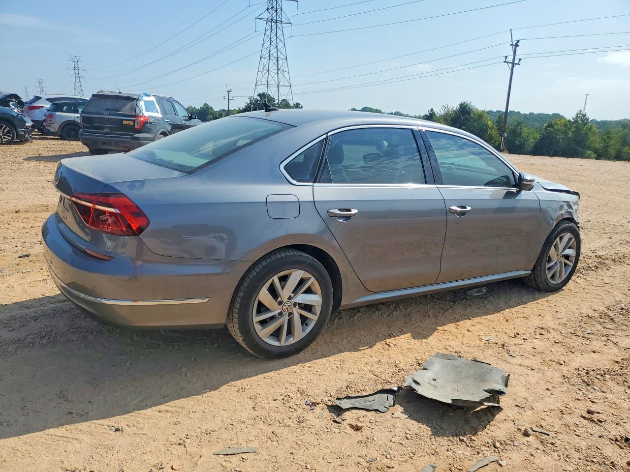 2018 Volkswagen Passat Se - Фото 3