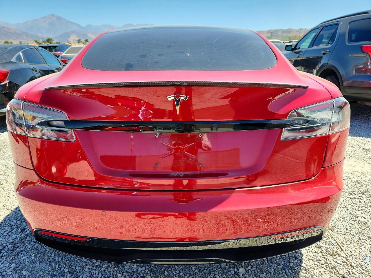 2022 Tesla Model S - Image 6