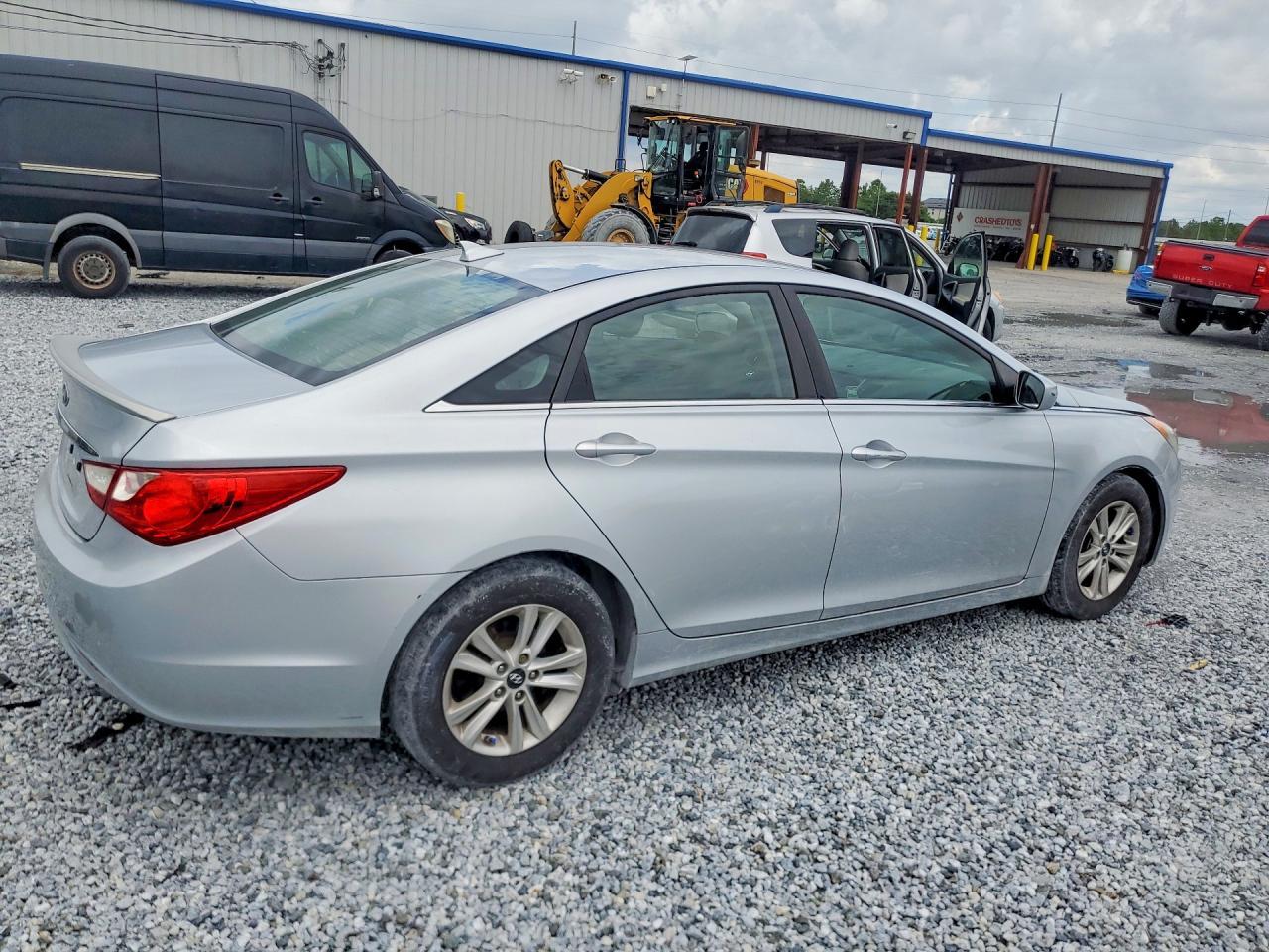 2013 Hyundai Sonata Gls - Image 3