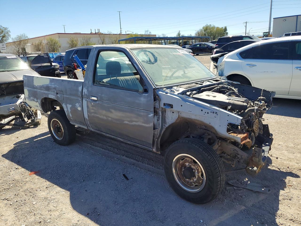 1992 Nissan Truck Base - Фото 4