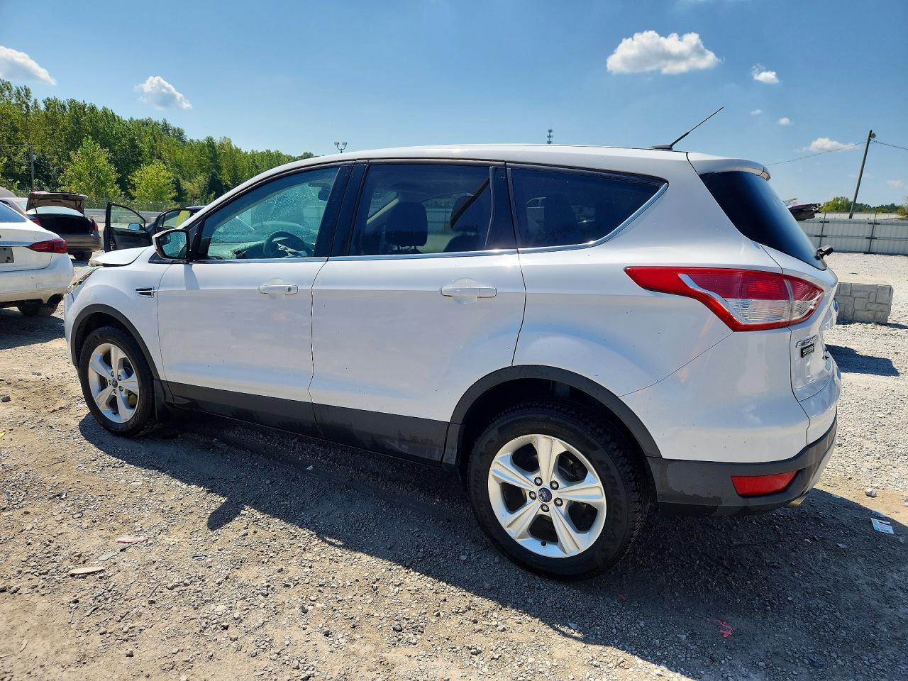 2015 Ford Escape Se - Фото 2