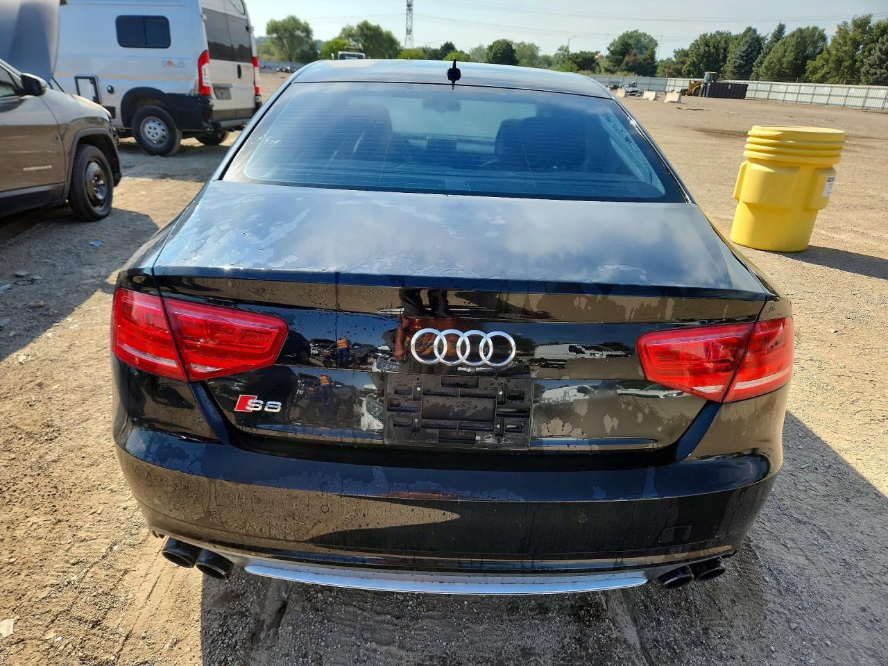 2013 Audi S8 Quattro - Image 6