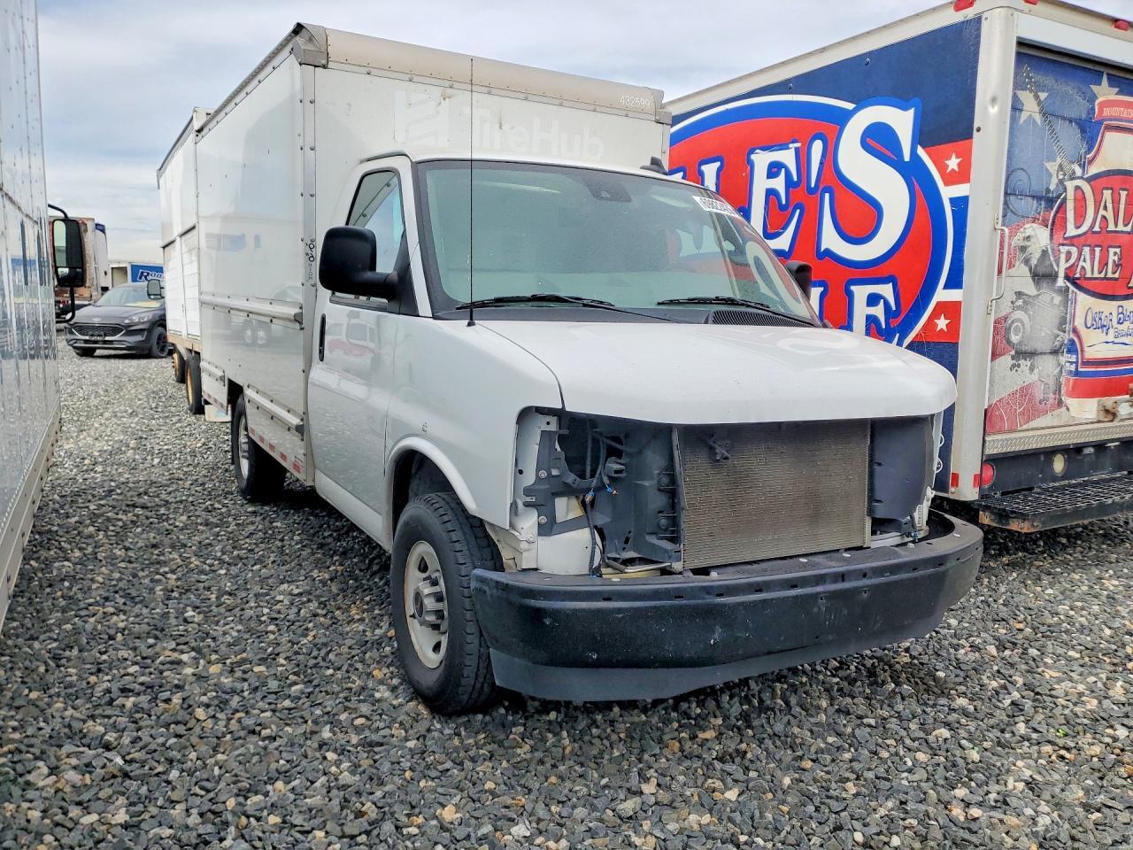 2024 GMC Savana Cut - Box Truck - Фото 4
