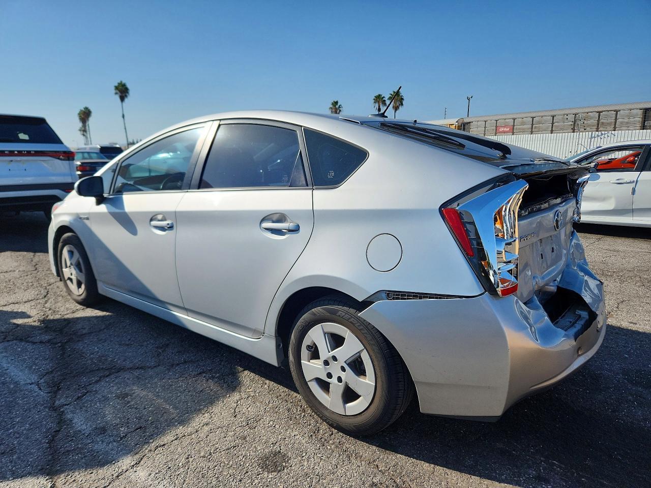 2010 Toyota Prius Iii - Image 2