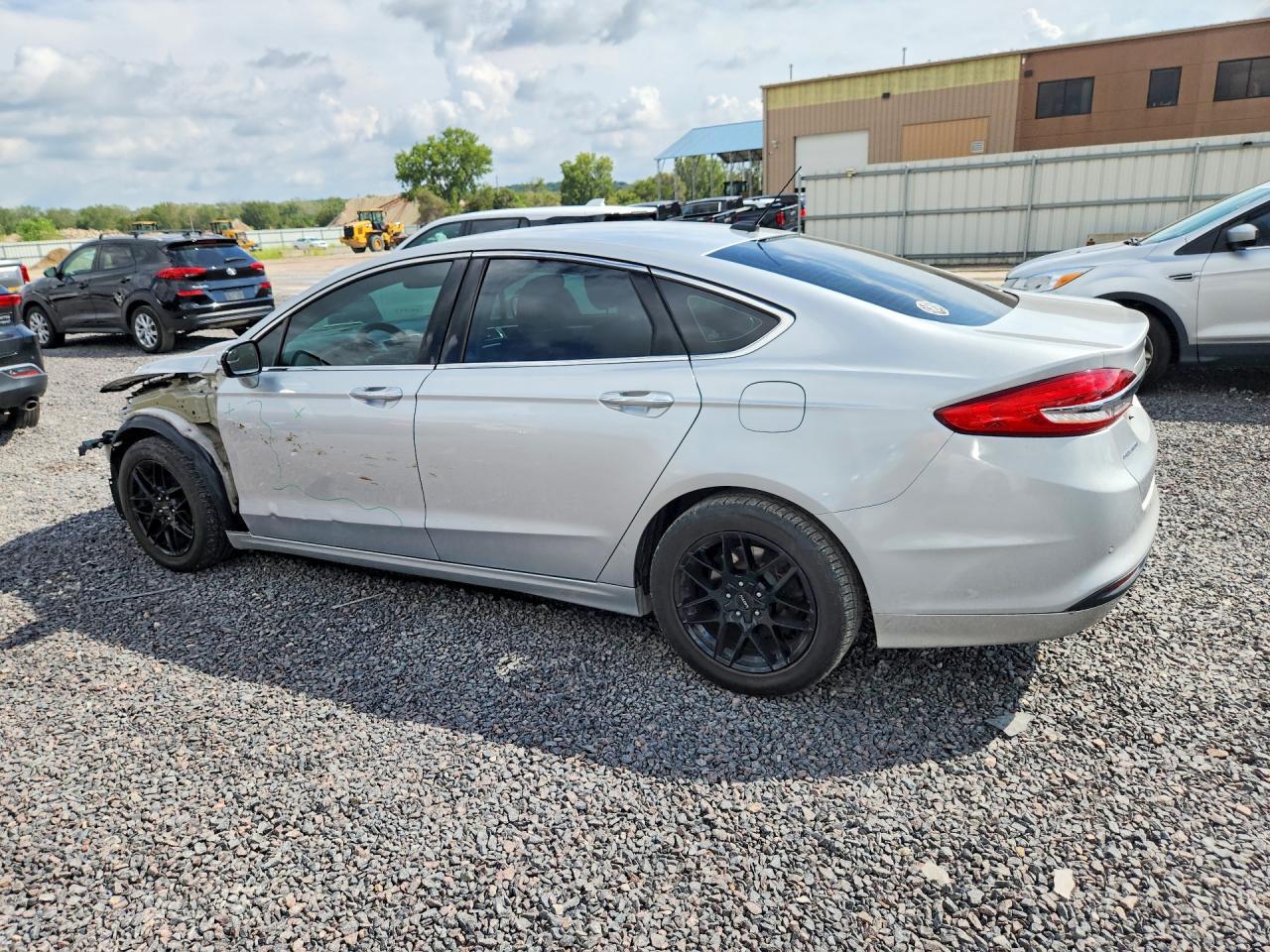 2017 Ford Fusion Se - Фото 2