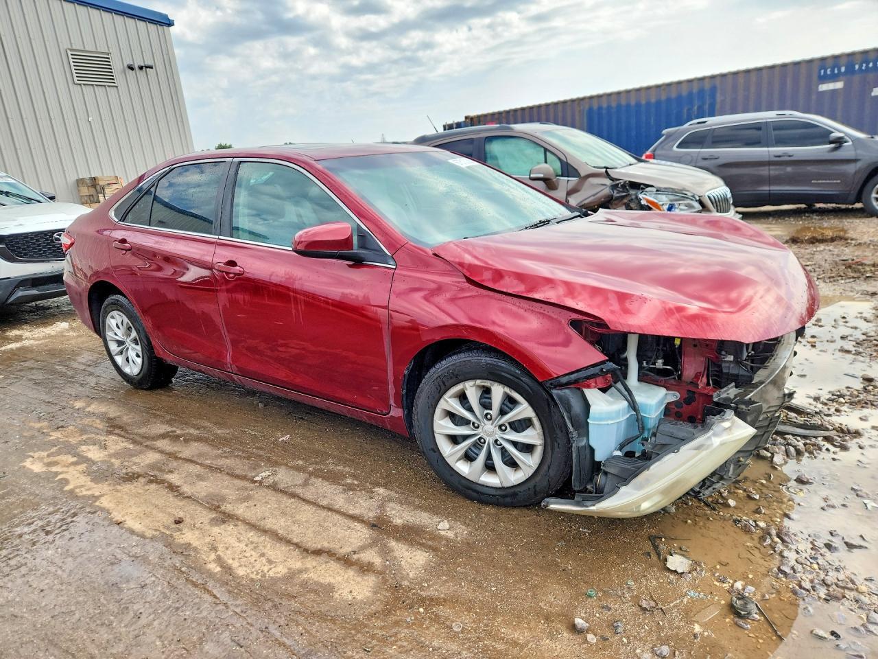 2016 Toyota Camry Le - Image 4