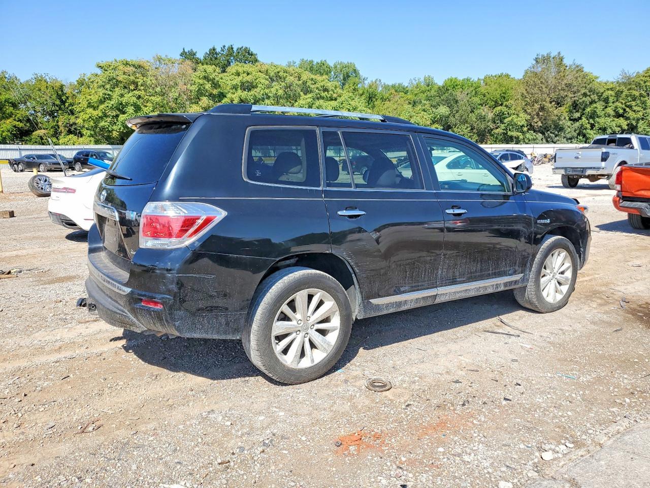 2011 Toyota Highlander Hybrid Limited - Image 3